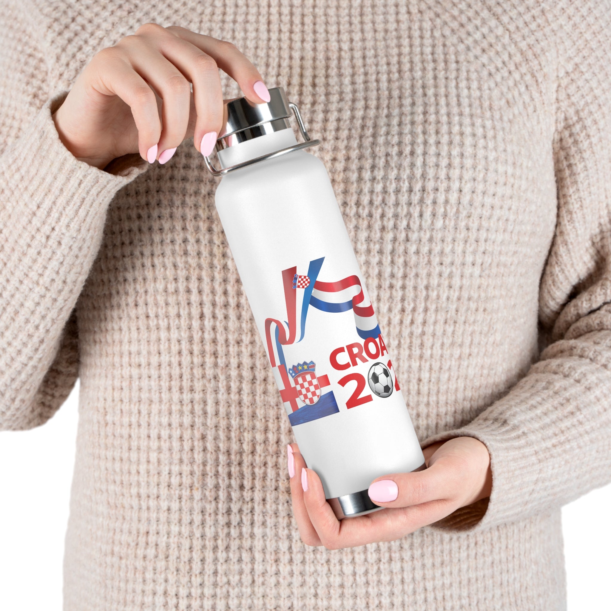 Croatia 2026 Soccer Flag Insulated Bottle — 22oz Vacuum Water Bottle