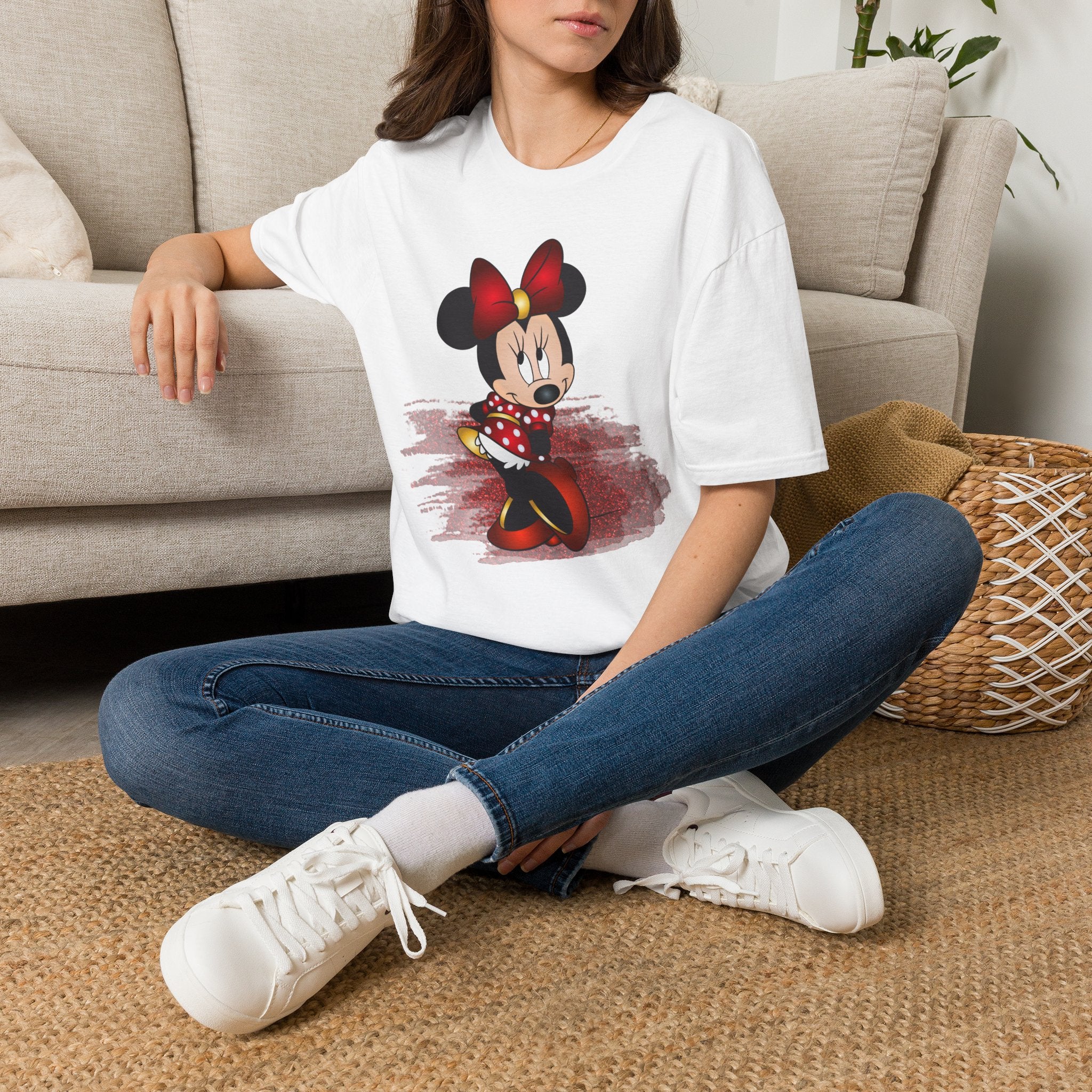Minnie Mouse Retro Pose T-Shirt - Cute Disney Graphic Tee