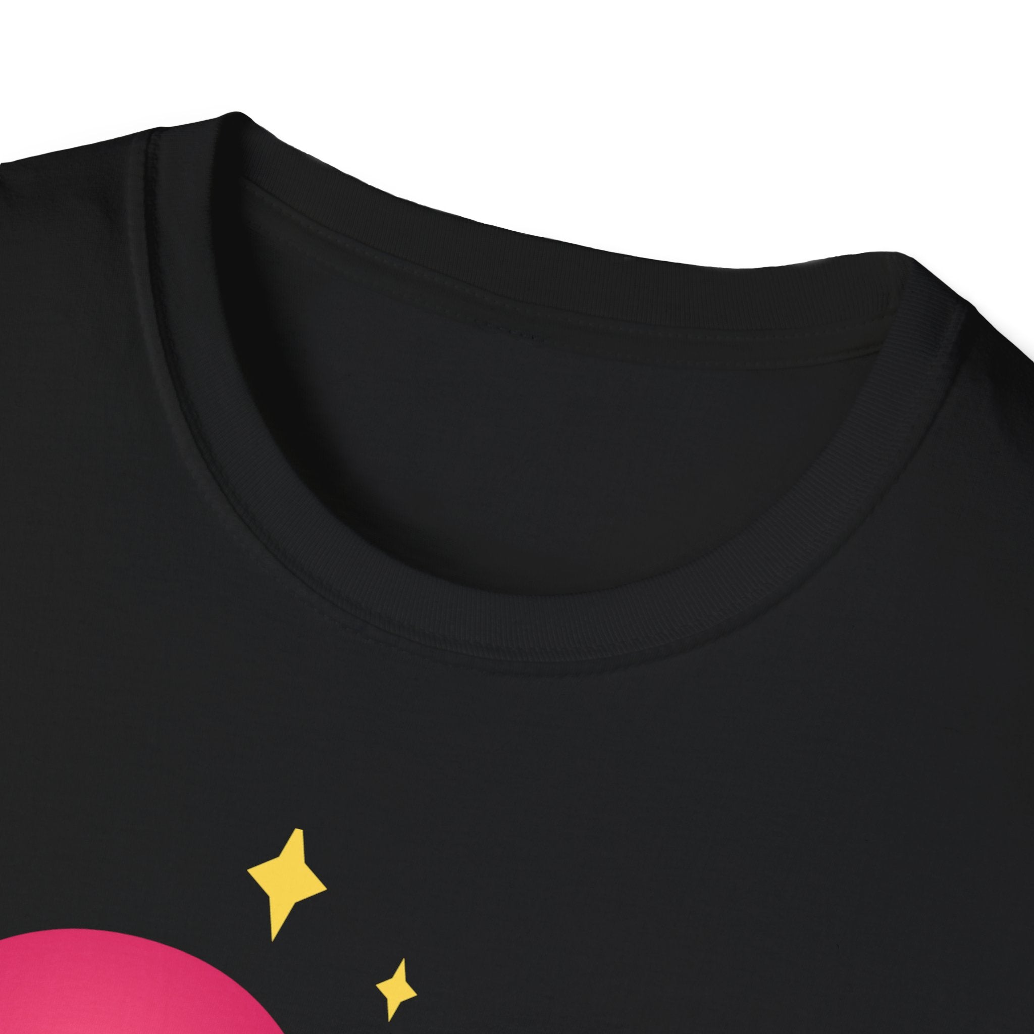 Kiss Me Heart Graphic T-Shirt — Cute Valentine’s Day Tee