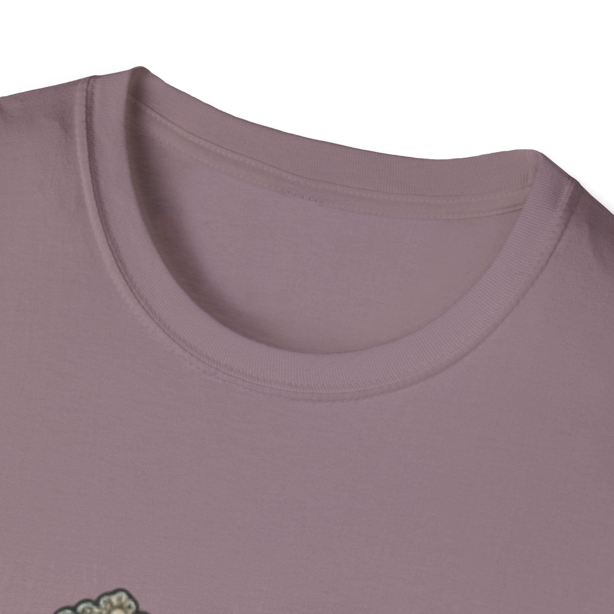 Minnie Mouse Vanity T-Shirt – Vintage Makeup Desk Graphic Tee