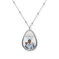 Mother’s Day Oval Necklace – Engraved Teardrop Pendant with Mom & Kids Illustration