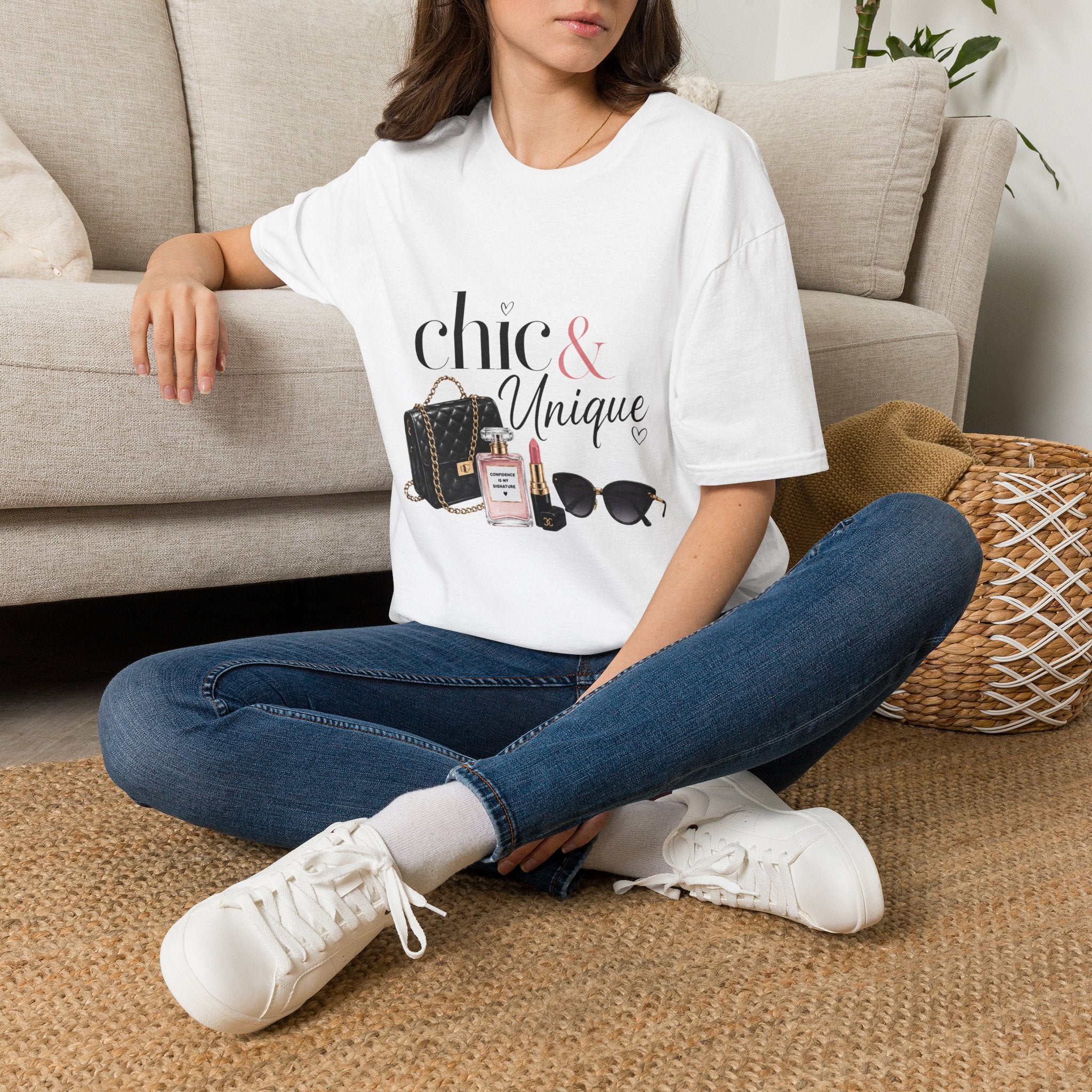 Chic & Unique Graphic Tee — Fashionable Accessories Print